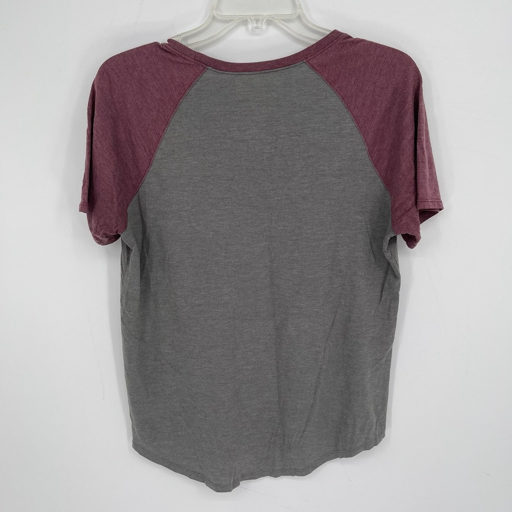 The North Face Women's Gray Burgundy Raglan Sleeve Logo Graphic T-Shirt Size M - Picture 2 of 3